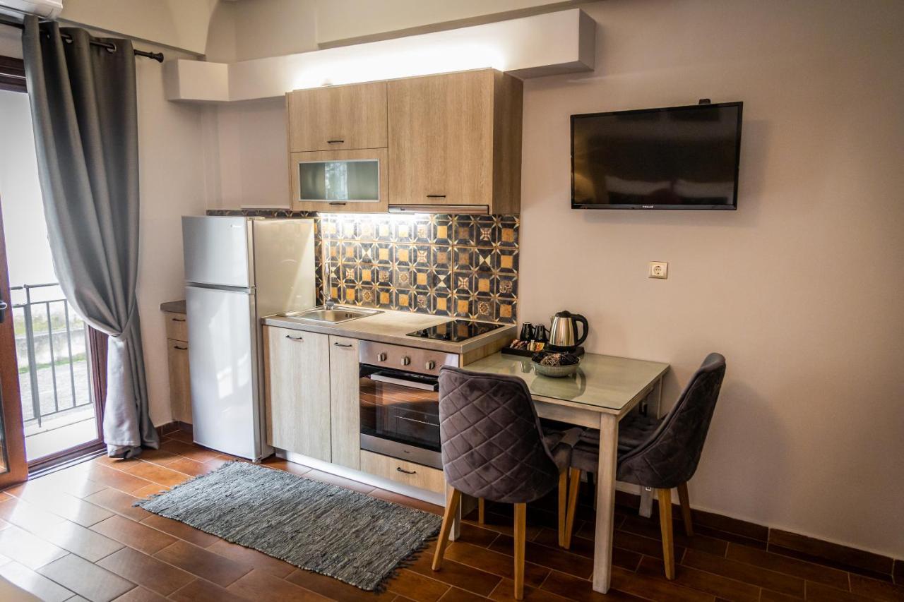 Maron Apartman Kalávrita Kültér fotó