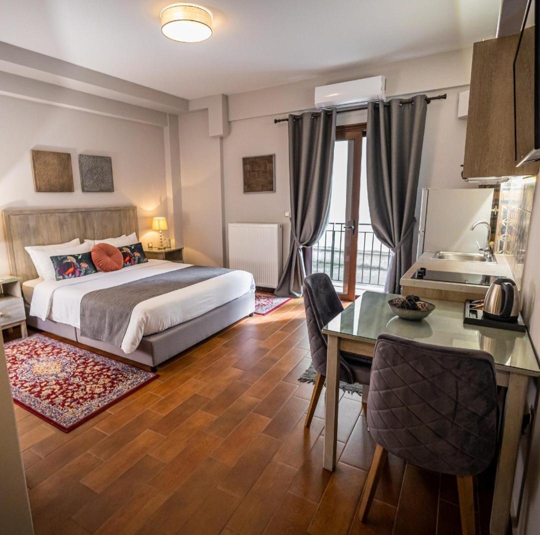 Maron Apartman Kalávrita Kültér fotó